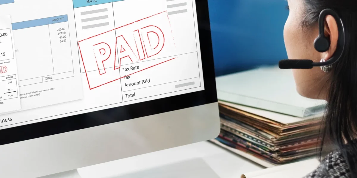 invoice-bill-paid-payment-financial-account-concept
